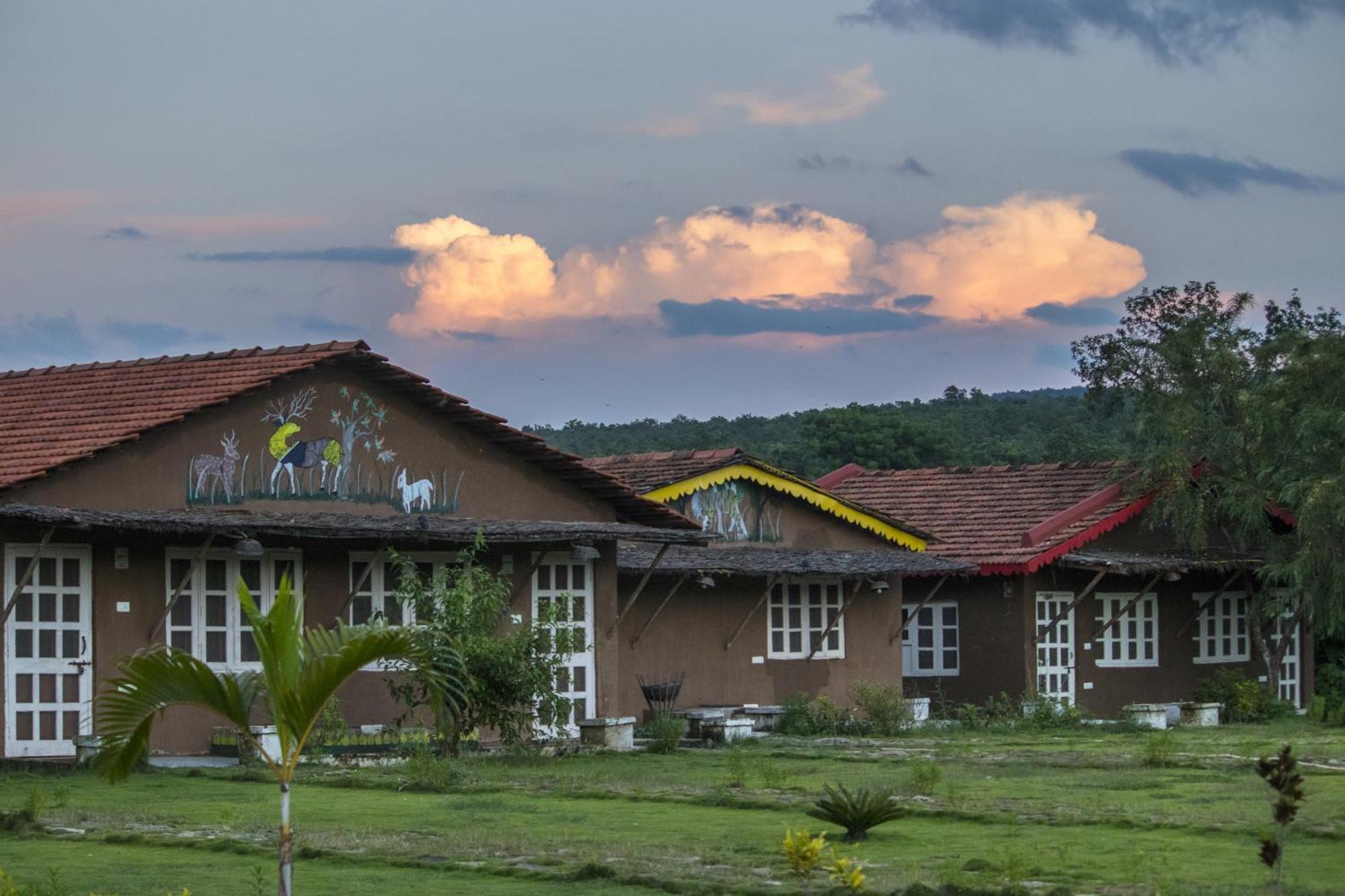 Wow Stayz2 Pachmarhi Foothill Cottages Εξωτερικό φωτογραφία